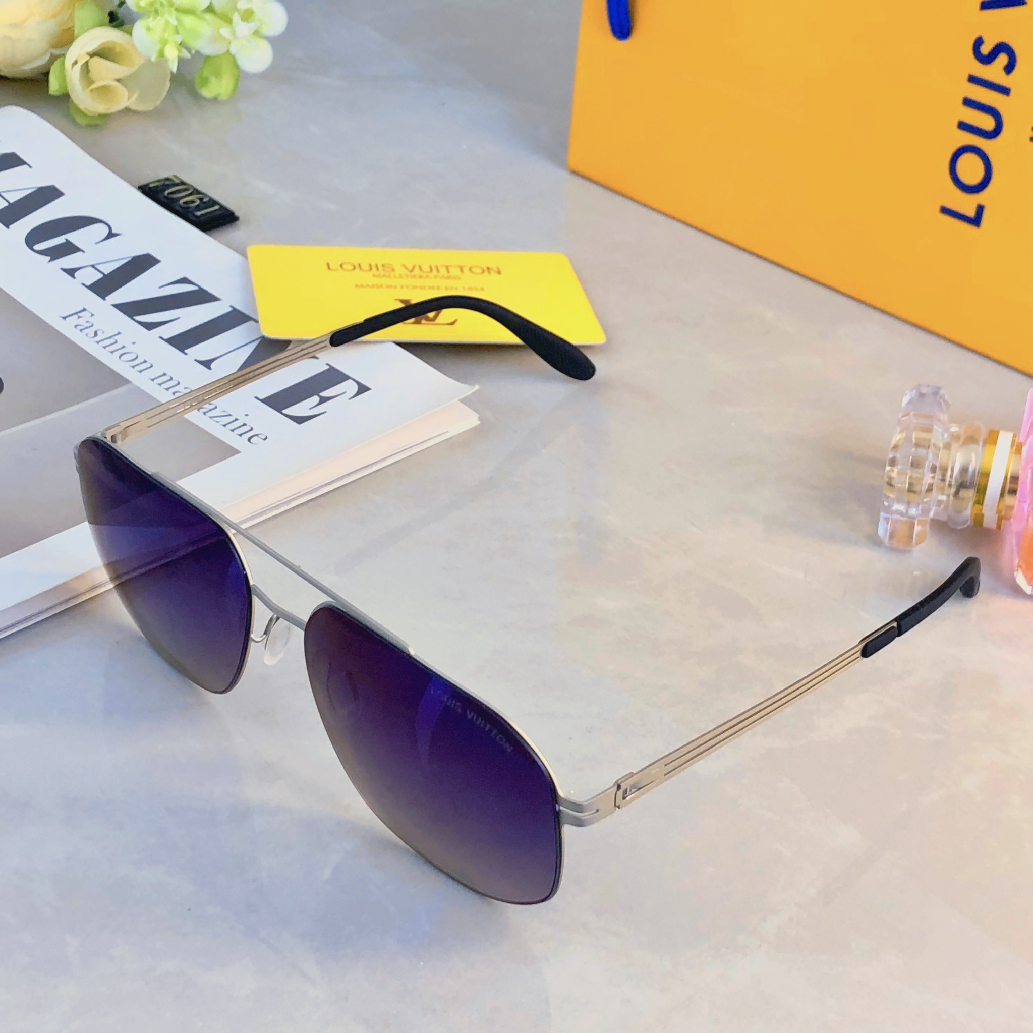 。。Louis vuitto*不锈钢双梁无螺丝男士偏光太阳镜超轻高级感太阳眼镜遮阳大框墨镜