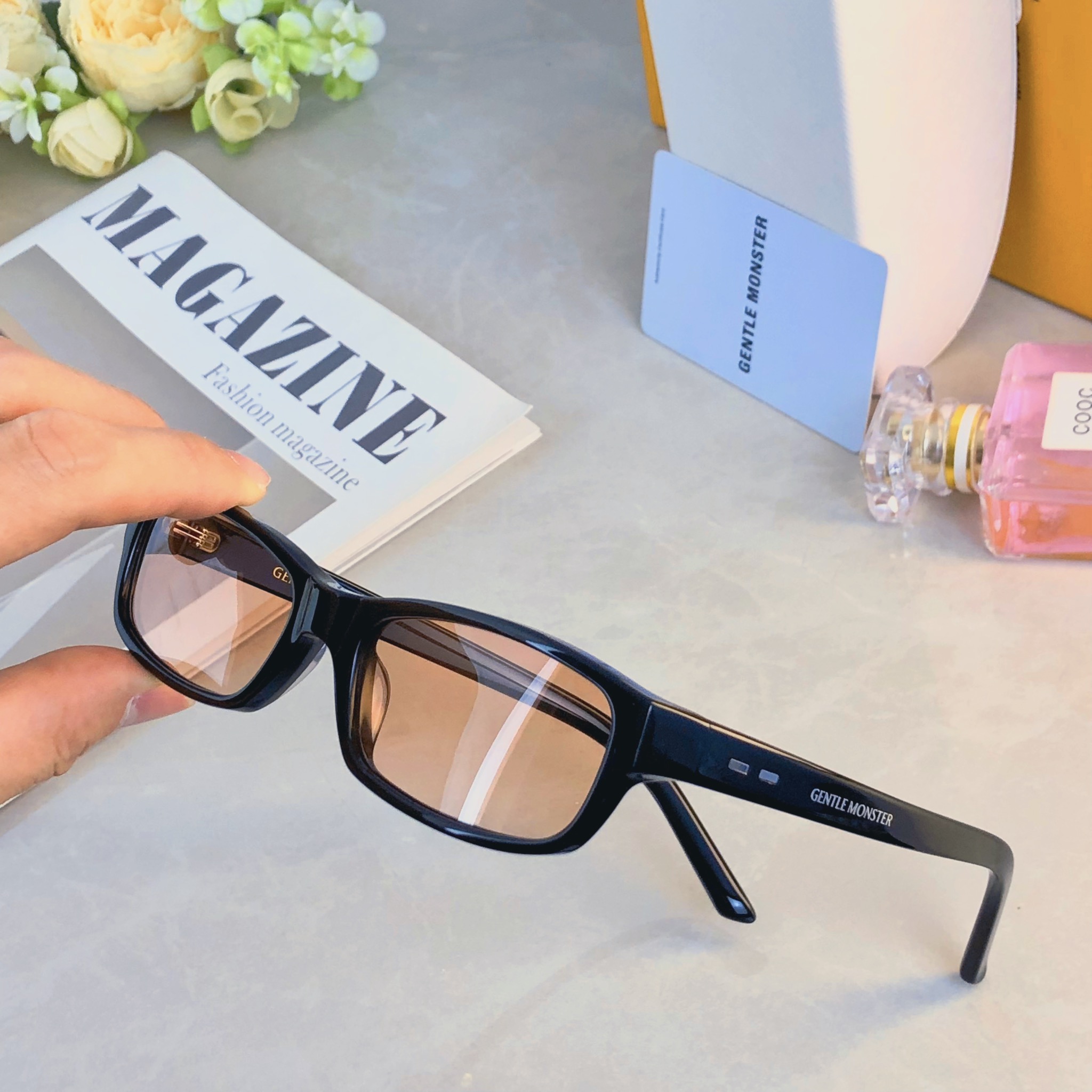 。。墨镜女太阳眼镜男光学眼镜框架素颜平光镜复古街拍眼镜框架