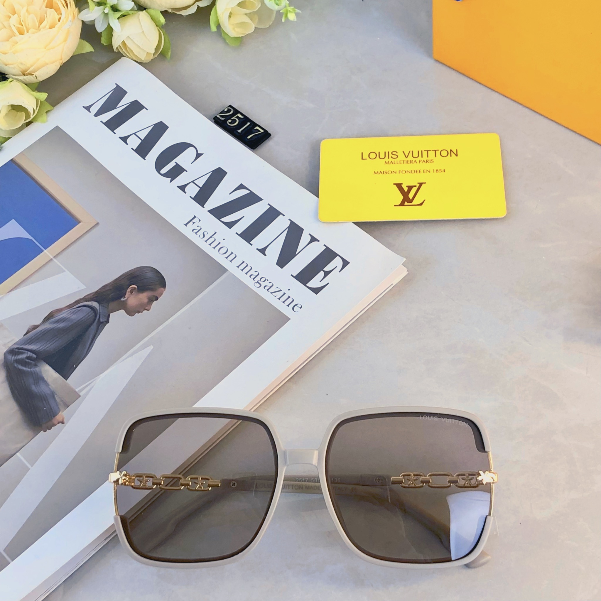 。。Louis vuitto*复古太阳镜韩版潮流百搭女网红街拍简约大框眼镜太阳眼镜