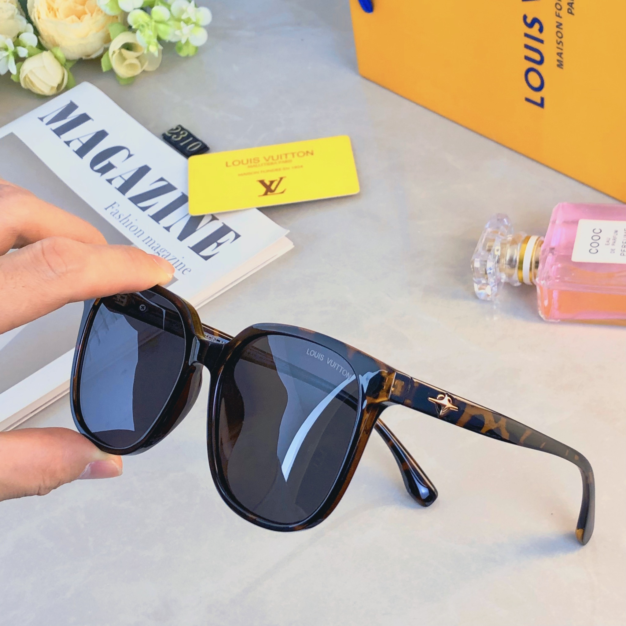 。。Louis vuitto*韩版复古黑色偏光墨镜女防晒高级感ins方框欧美辣妹街拍太阳眼镜