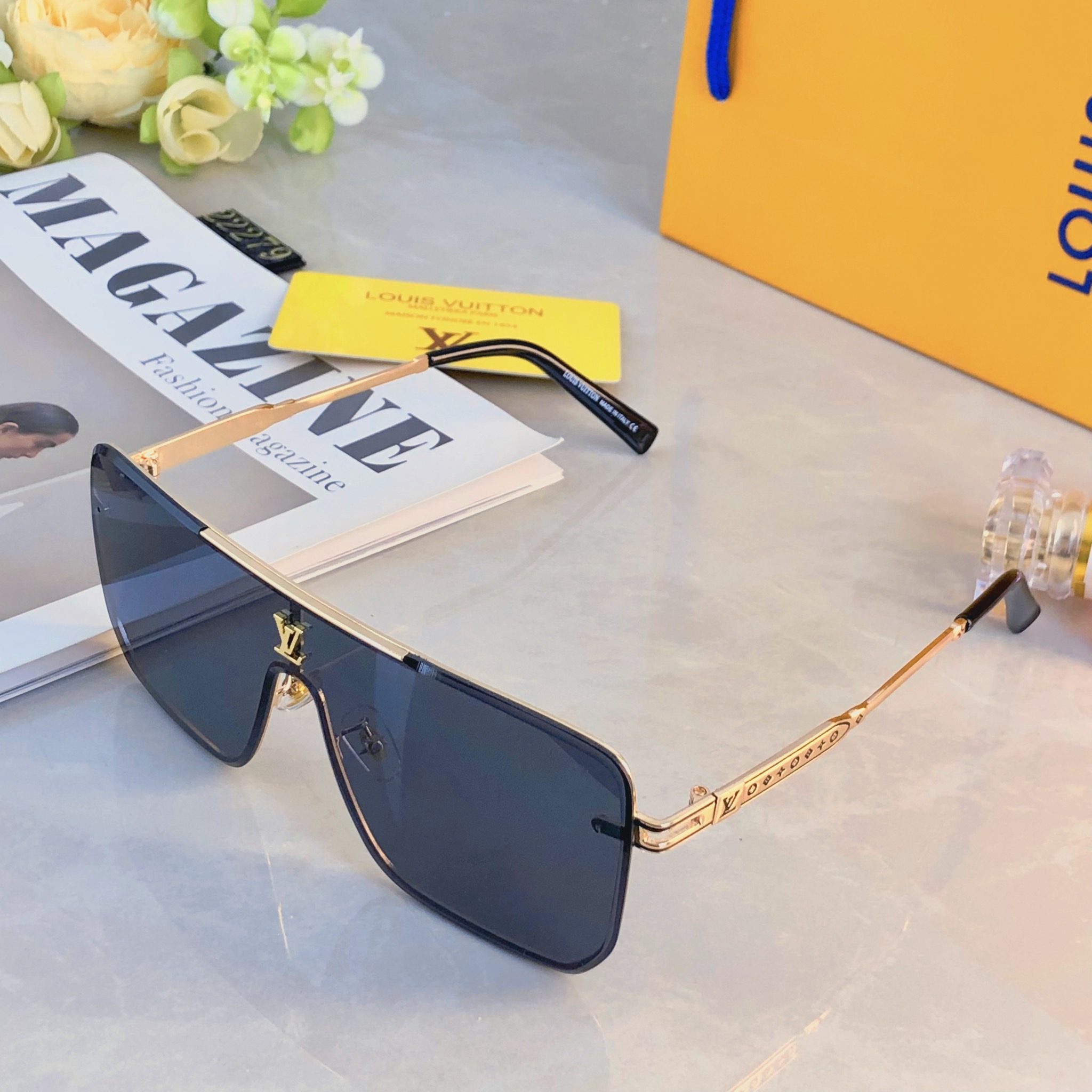 。。Louis vuitto*新款欧美一体片方框太阳镜 时尚无框墨镜 百搭遮阳