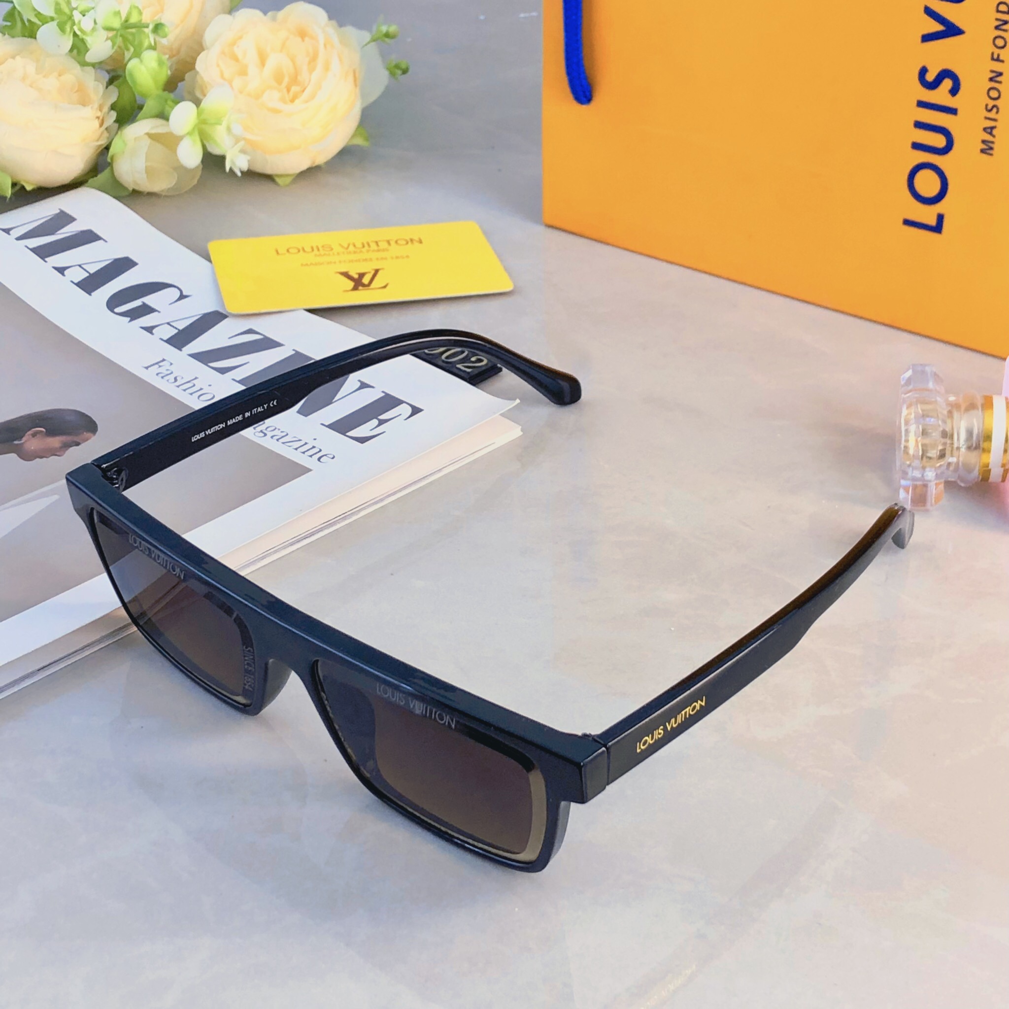 。。Louis vuitto*时尚方形太阳镜度假聚会潮流百搭男女眼镜防晒墨镜