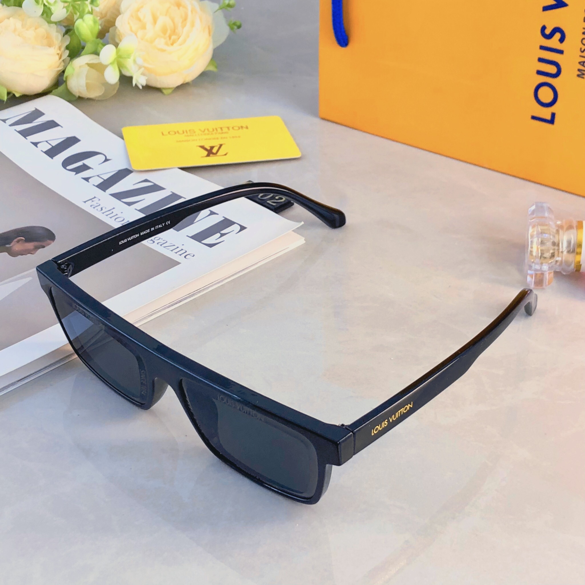。。Louis vuitto*时尚方形太阳镜度假聚会潮流百搭男女眼镜防晒墨镜