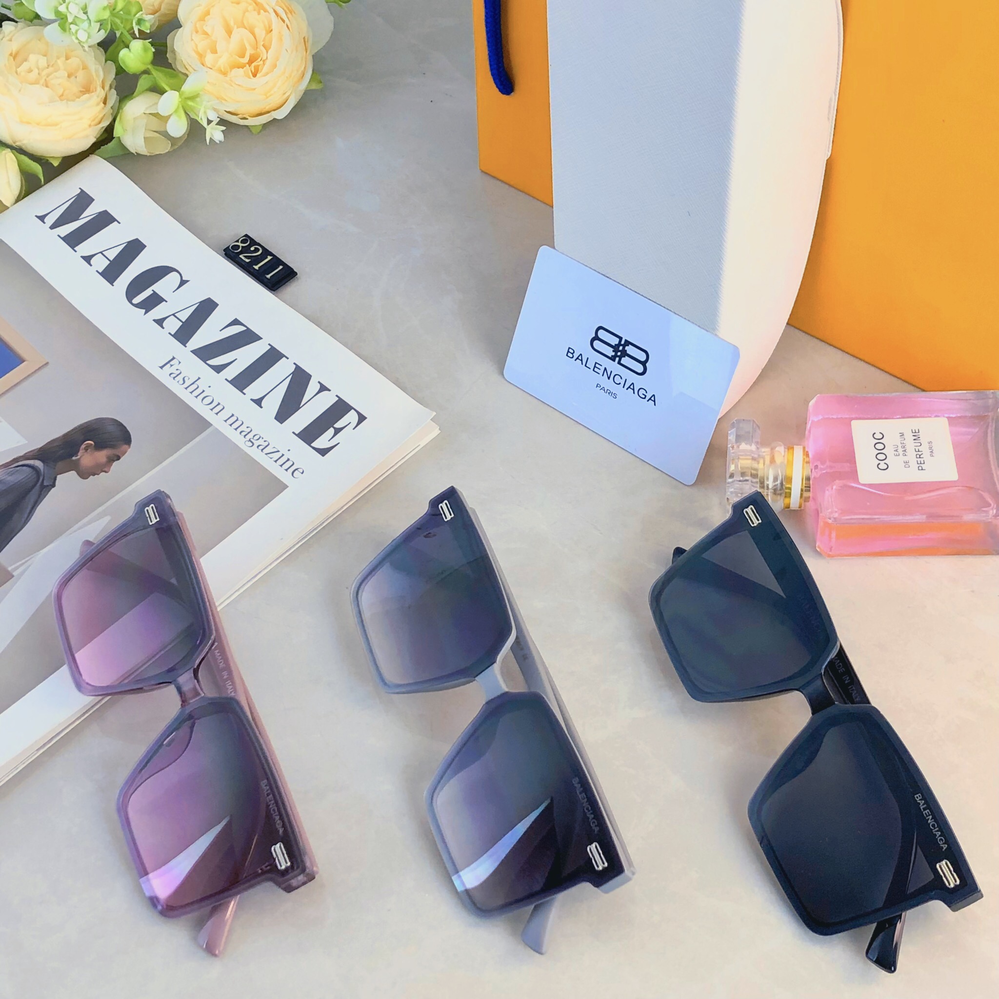 。。Balenciag*韩版连体镜片黑超墨镜街拍防紫外线太阳镜女士方形时尚眼镜