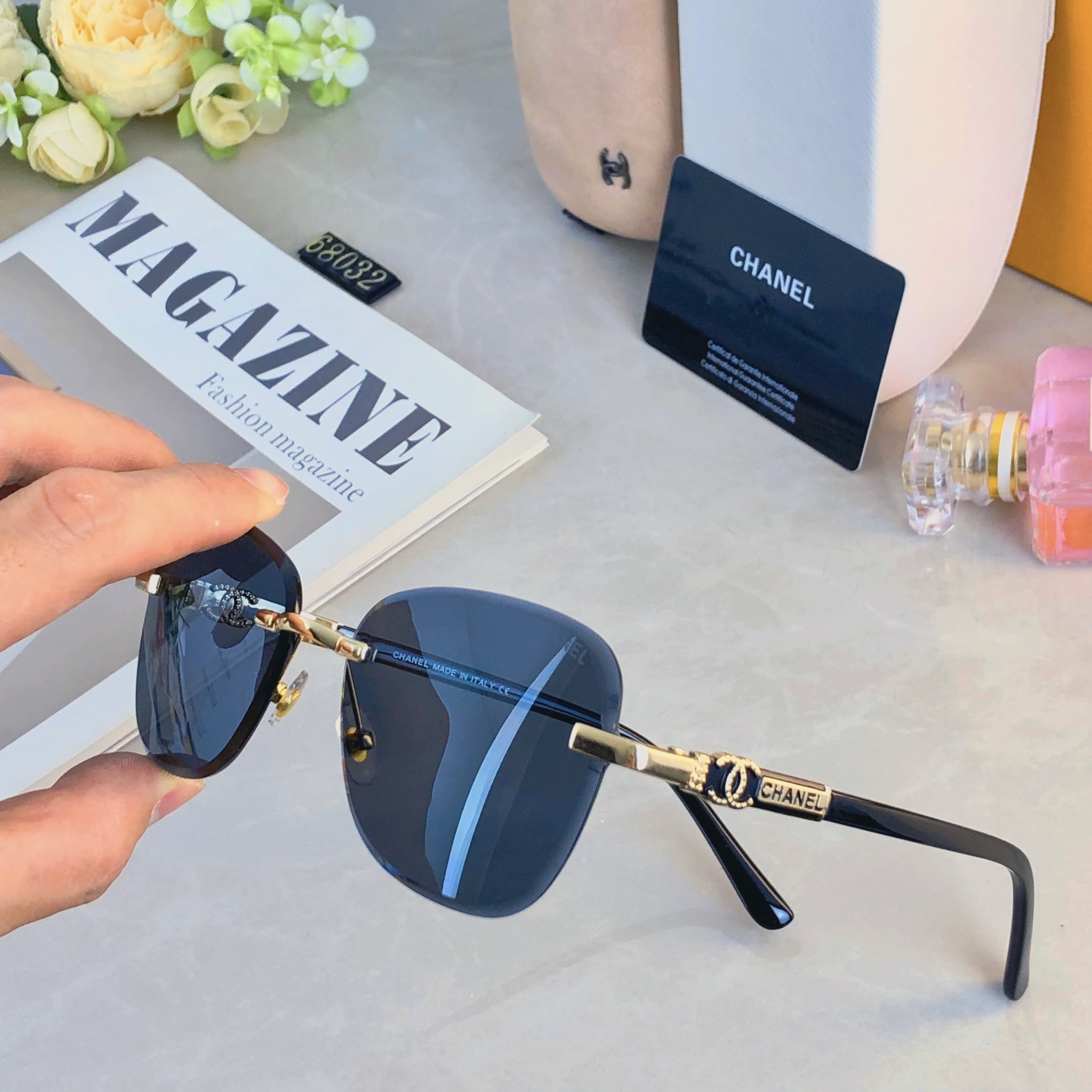 。。Chane*2026新款复古无框墨镜女街拍时髦简约太阳眼镜