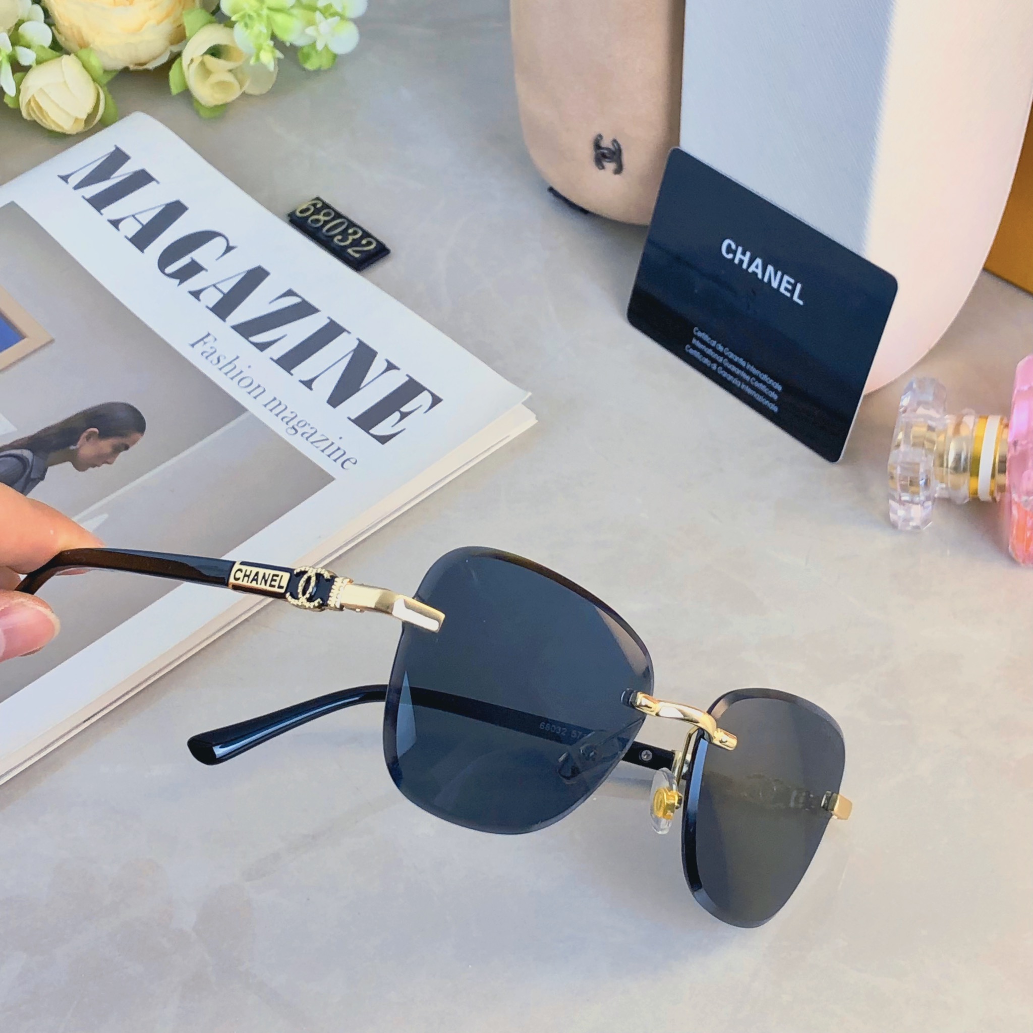 。。Chane*2026新款复古无框墨镜女街拍时髦简约太阳眼镜