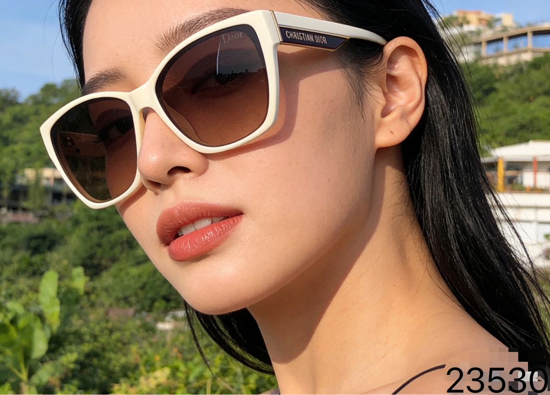 NO:755861,Dio* Internet celebrity sunglasses for women ins street shooting sunglasses fashionable anti-UV comfortable super cool glasses 2026 new trendy glasses sunglasses sunglasses, glasses, dior19860909Dio*网红墨镜女ins街拍太阳镜时尚防紫外线舒适超酷眼镜2026年新款潮眼镜墨镜太阳镜,眼镜,dior,glasses