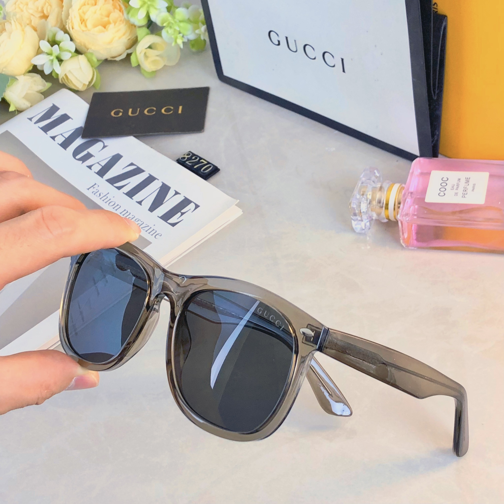 。。Gucc*墨镜男款高级感网红时尚米钉驾驶镜复古个性方形太阳镜女大脸