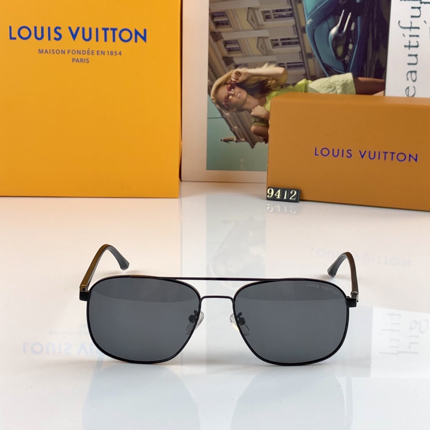 。。Louis vuitto*时尚新款太阳眼镜高品质高质感百搭遮阳潮 大气方框金属大框