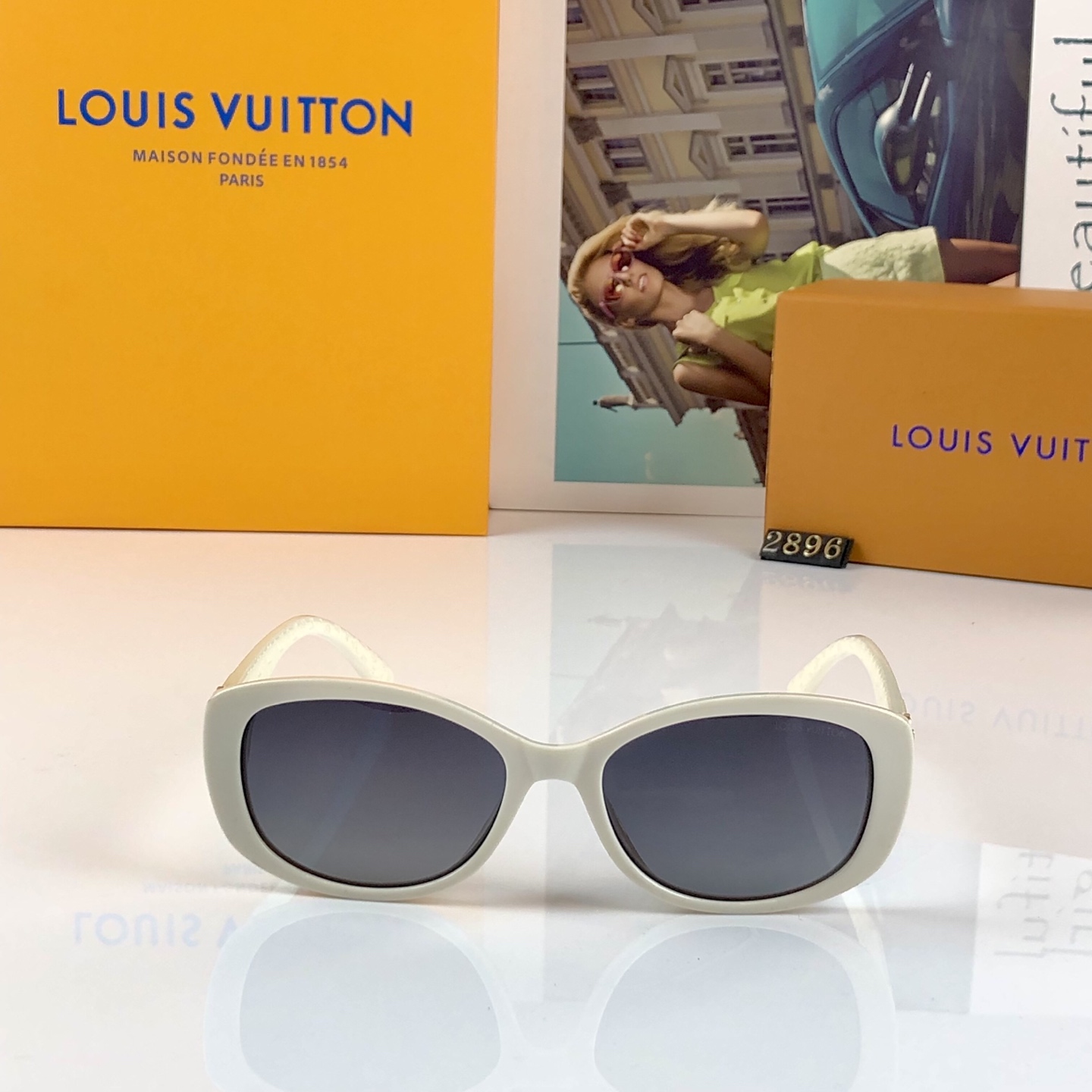 。。Louis vuitto*欧美复古时髦小框猫眼墨镜女潮高级感圆脸显瘦太阳眼镜