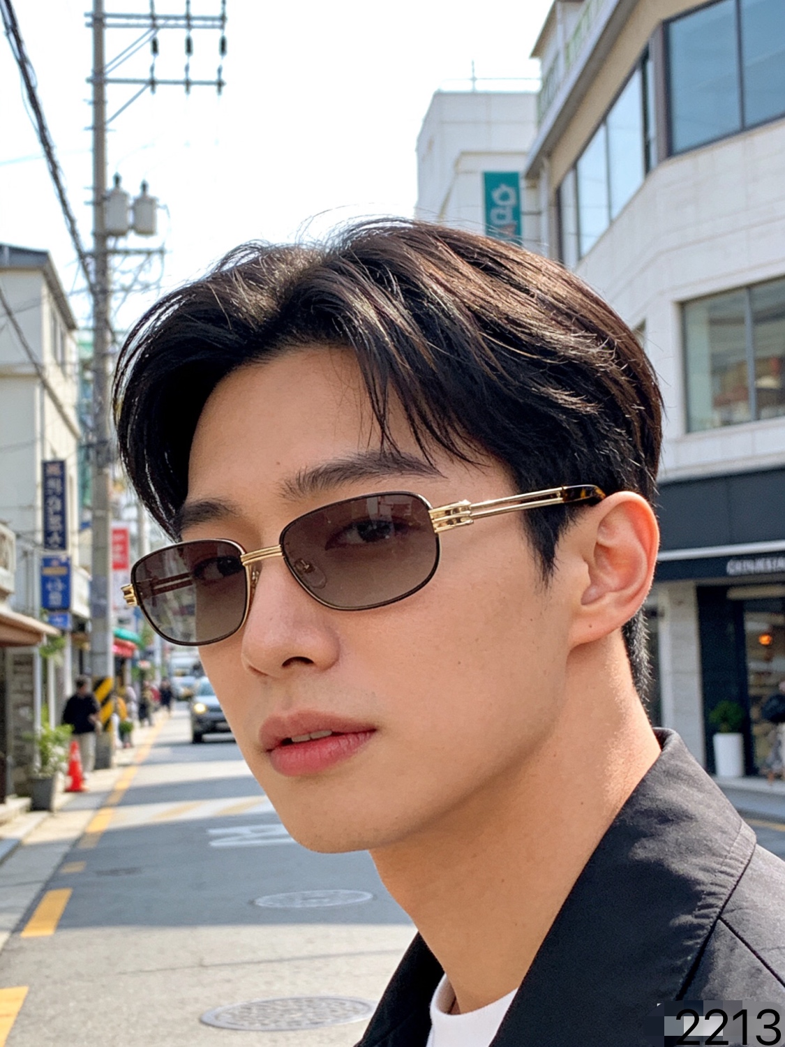 NO:767847,Cartie*2026 new small frame metal fashionable hollow temple sunglasses ins Xiaohongshu same style European and American sunglasses women's glasses sunglasses sunglasses, glasses, cartier19860909Cartie*2026新款小框金属时尚镂空镜腿墨镜ins小红书同款欧美太阳眼镜女眼镜墨镜太阳镜,眼镜,cartier,glasses