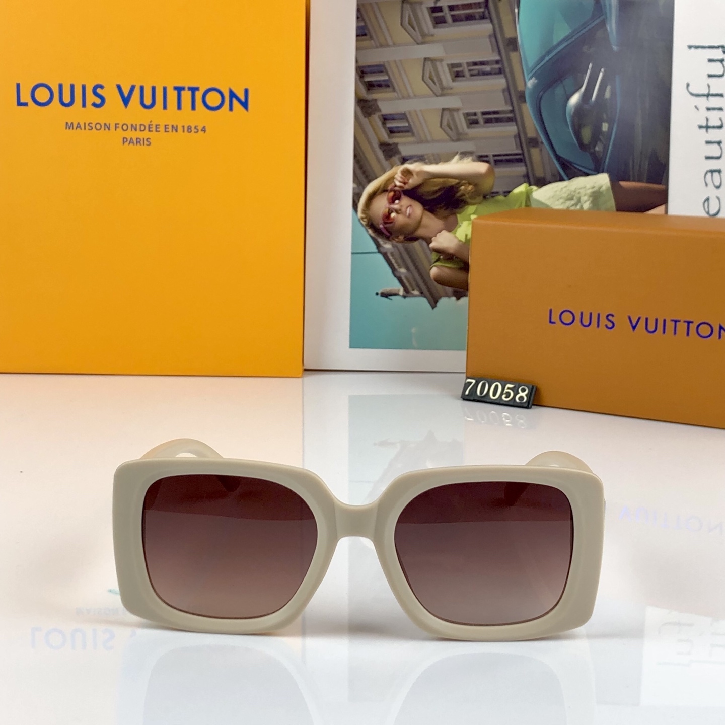 。。Louis vuitto*墨镜女时尚潮流欧美复古方形大框防紫外线旅行街拍韩版太阳镜