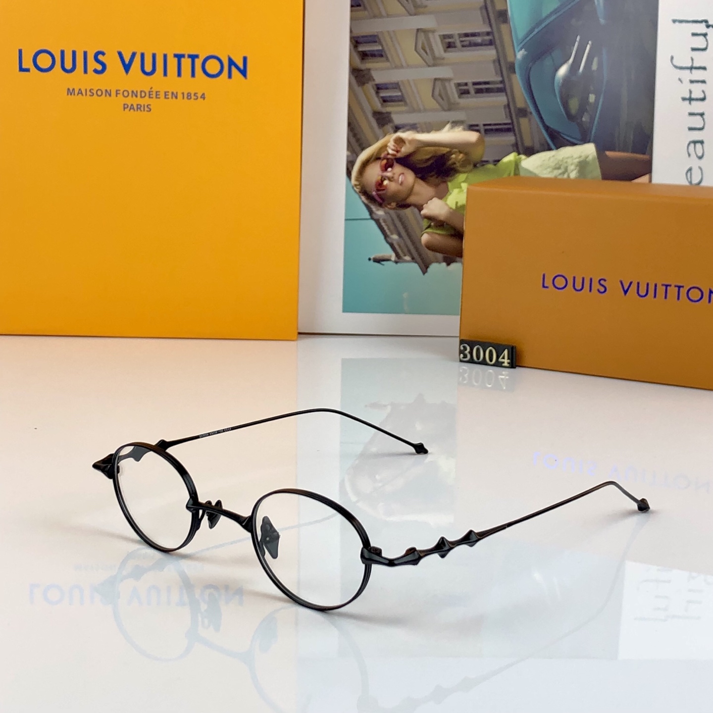 。。Louis vuitto*个性小椭圆复古眼镜潮男女网红凹造型街拍墨镜平光镜