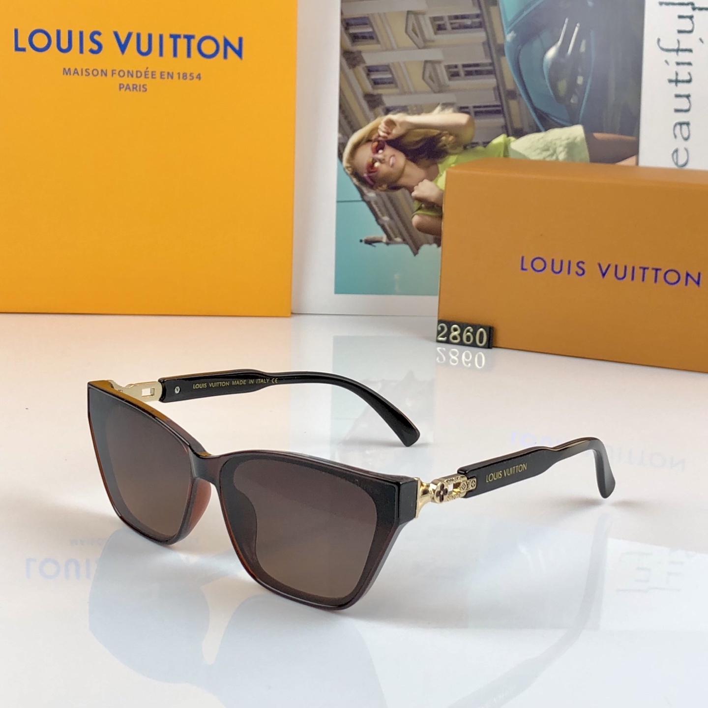 。。Louis vuitto*2026新款方框镶钻太阳镜时尚街拍风女高级感防紫外线墨镜跨境