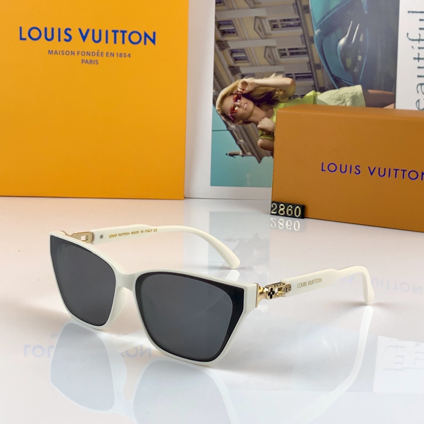 。。Louis vuitto*2026新款方框镶钻太阳镜时尚街拍风女高级感防紫外线墨镜跨境