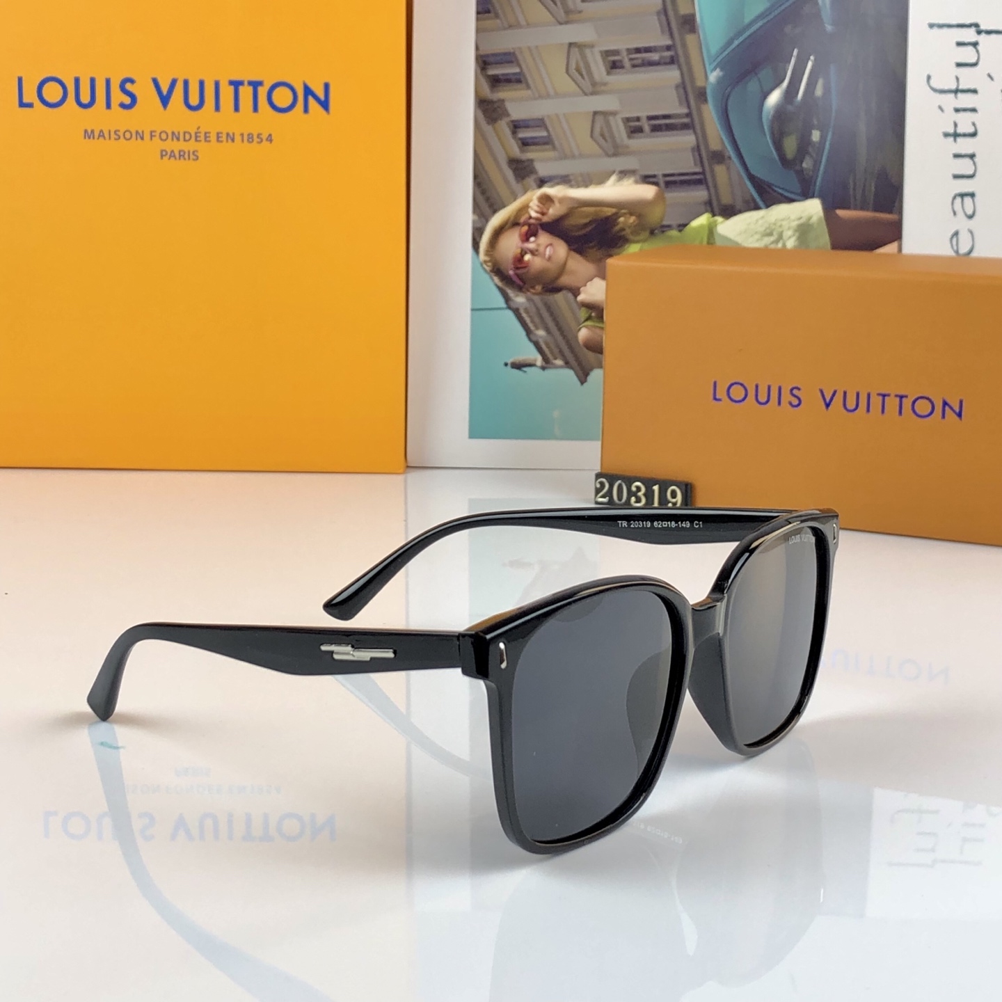 。。Louis vuitto*网红墨镜情侣款一对旅游百搭方形太阳镜男女款防紫外线2026新款潮