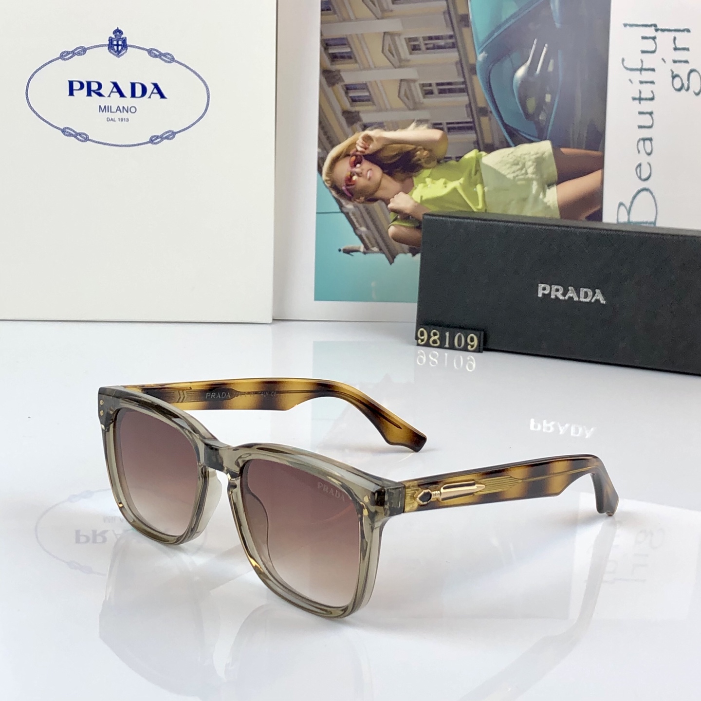 。。Prad*新款欧美风拉线个性设计透明黑框拼色太阳眼镜防紫外线防晒男女