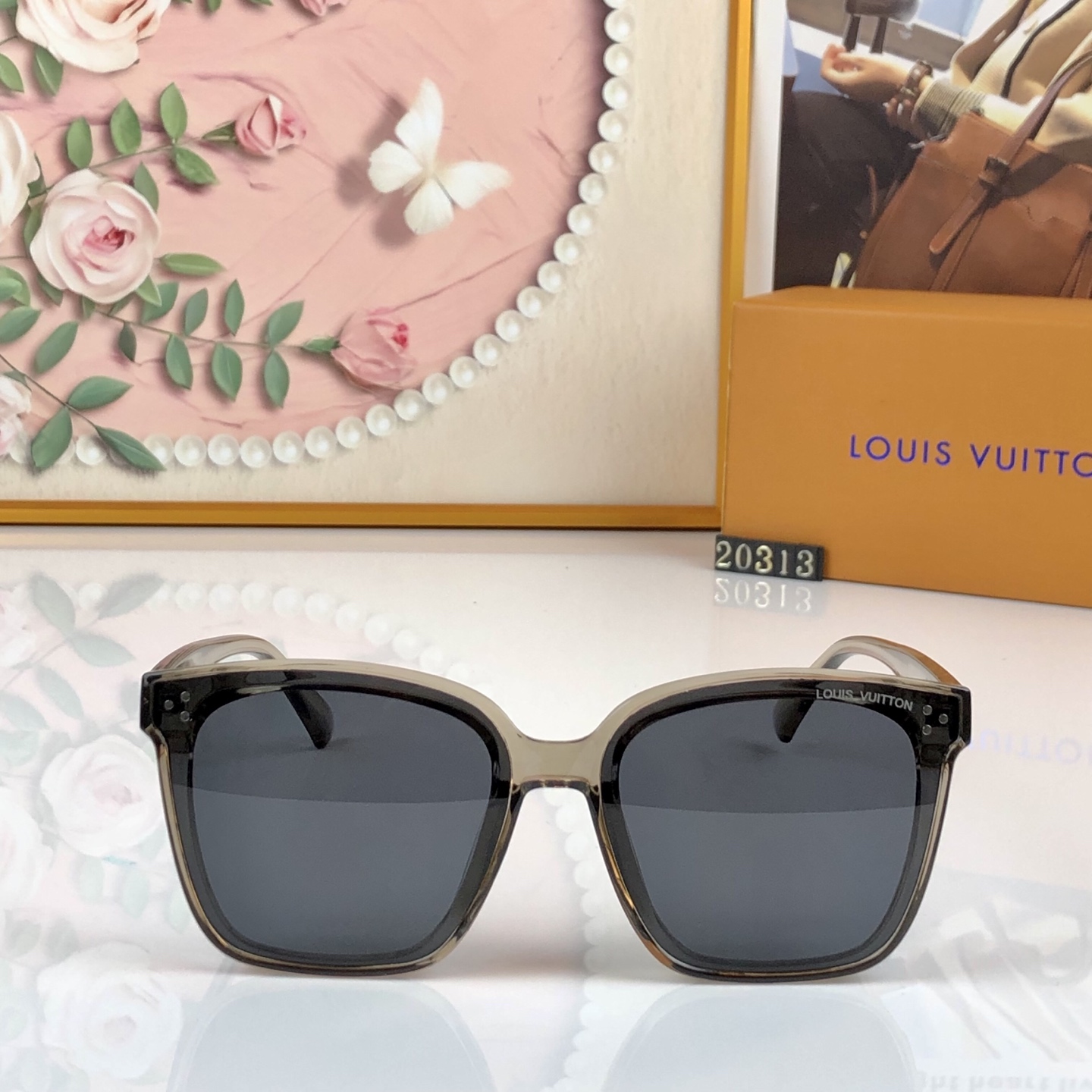 。。Louis vuitto*韩版时尚大框显脸小墨镜女百搭情侣款简约开车遮阳防紫外线太阳镜