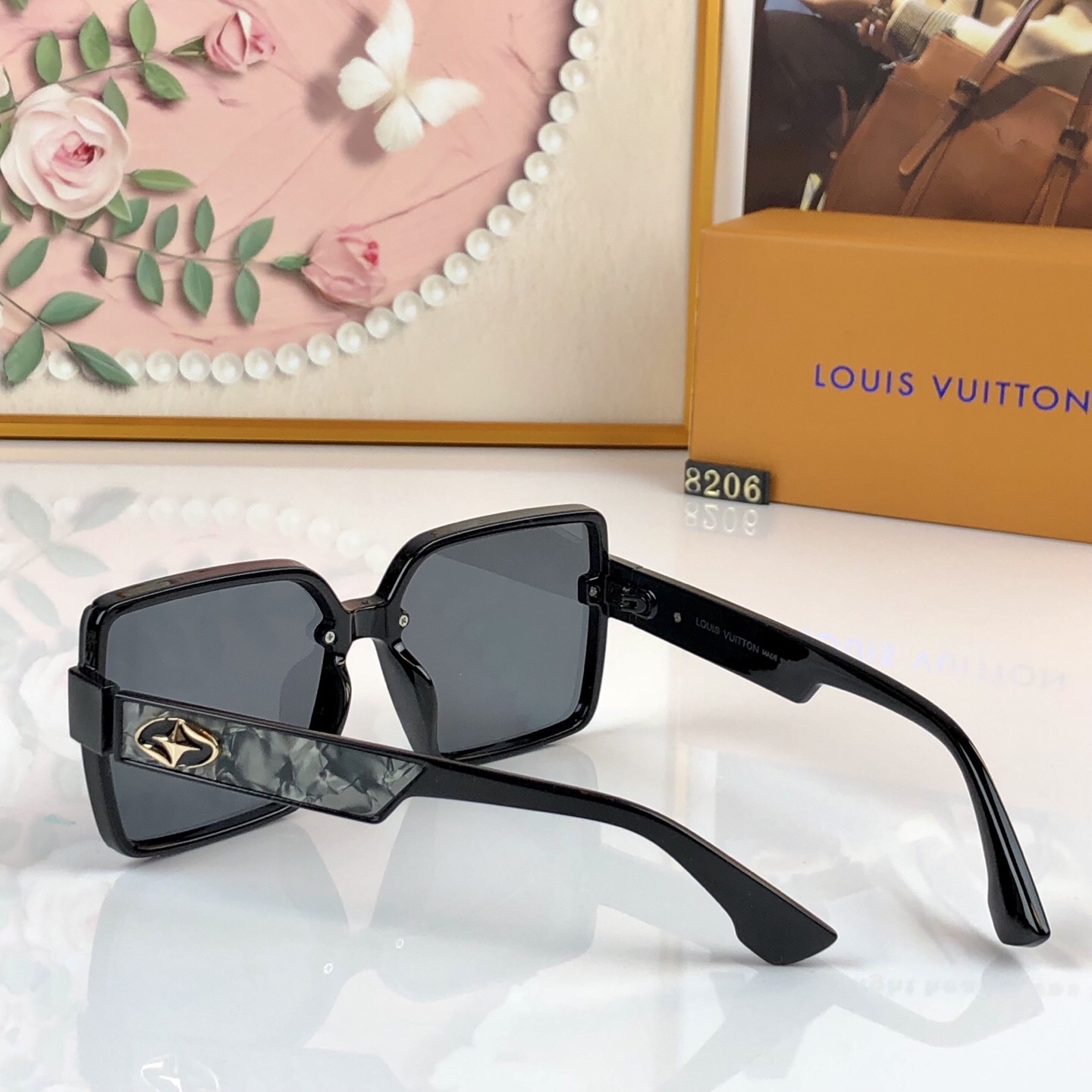 。。Louis vuitto*新款高级感大框方形时尚太阳镜复古休闲个性潮流女墨镜防紫外线
