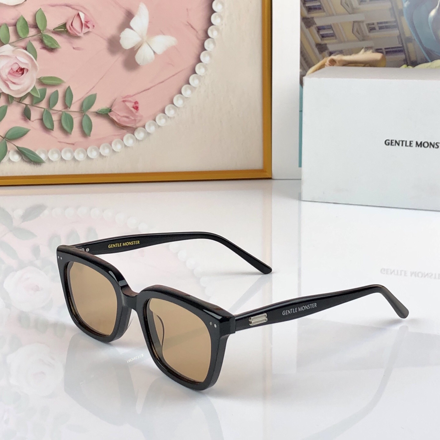 。。2036新款素颜气质氛围感米钉太阳镜男简约夏季沙滩墨镜装饰