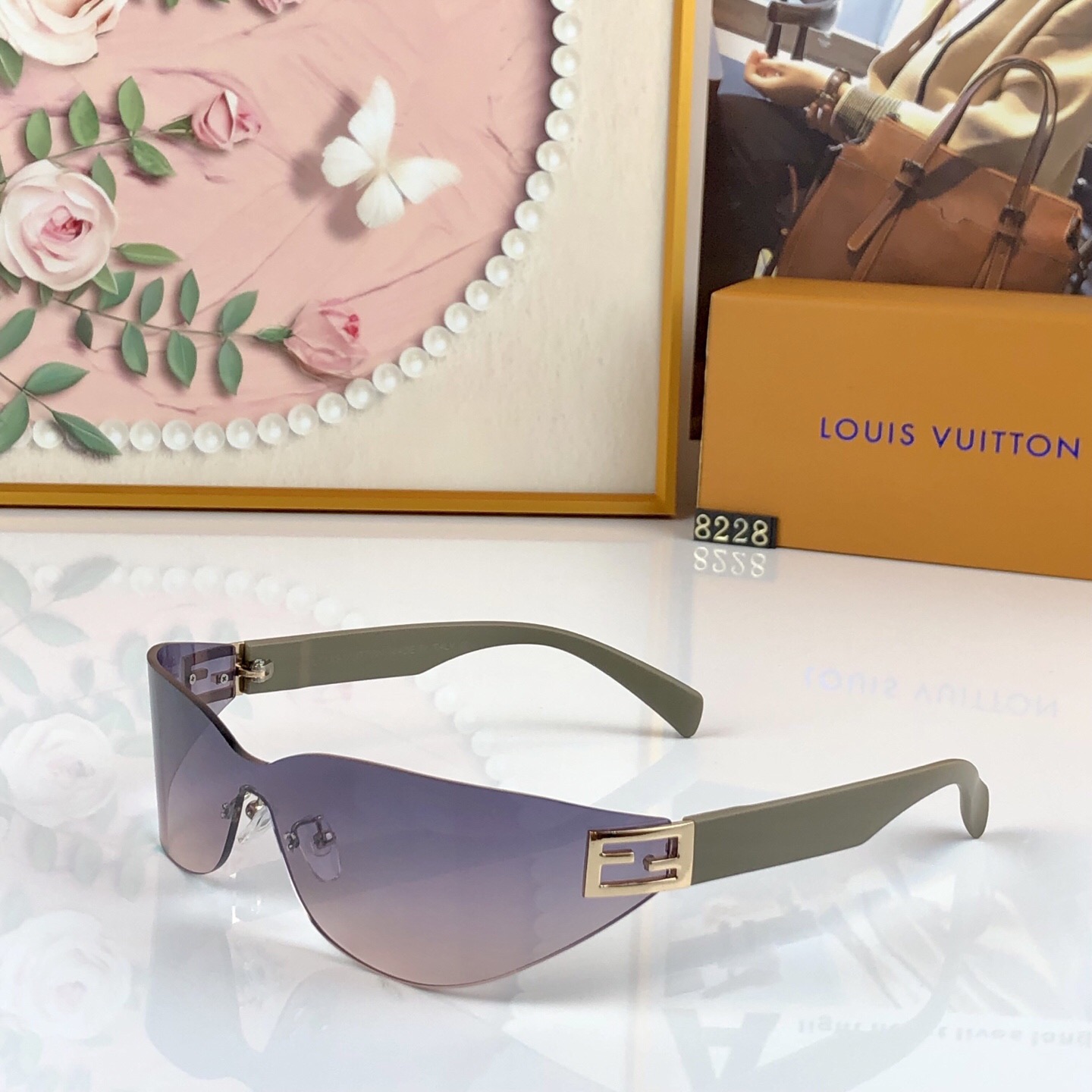 。。Louis vuitto*2026春夏新款酷黑发箍墨镜女高级感时尚无边框连体镜片太阳镜男潮