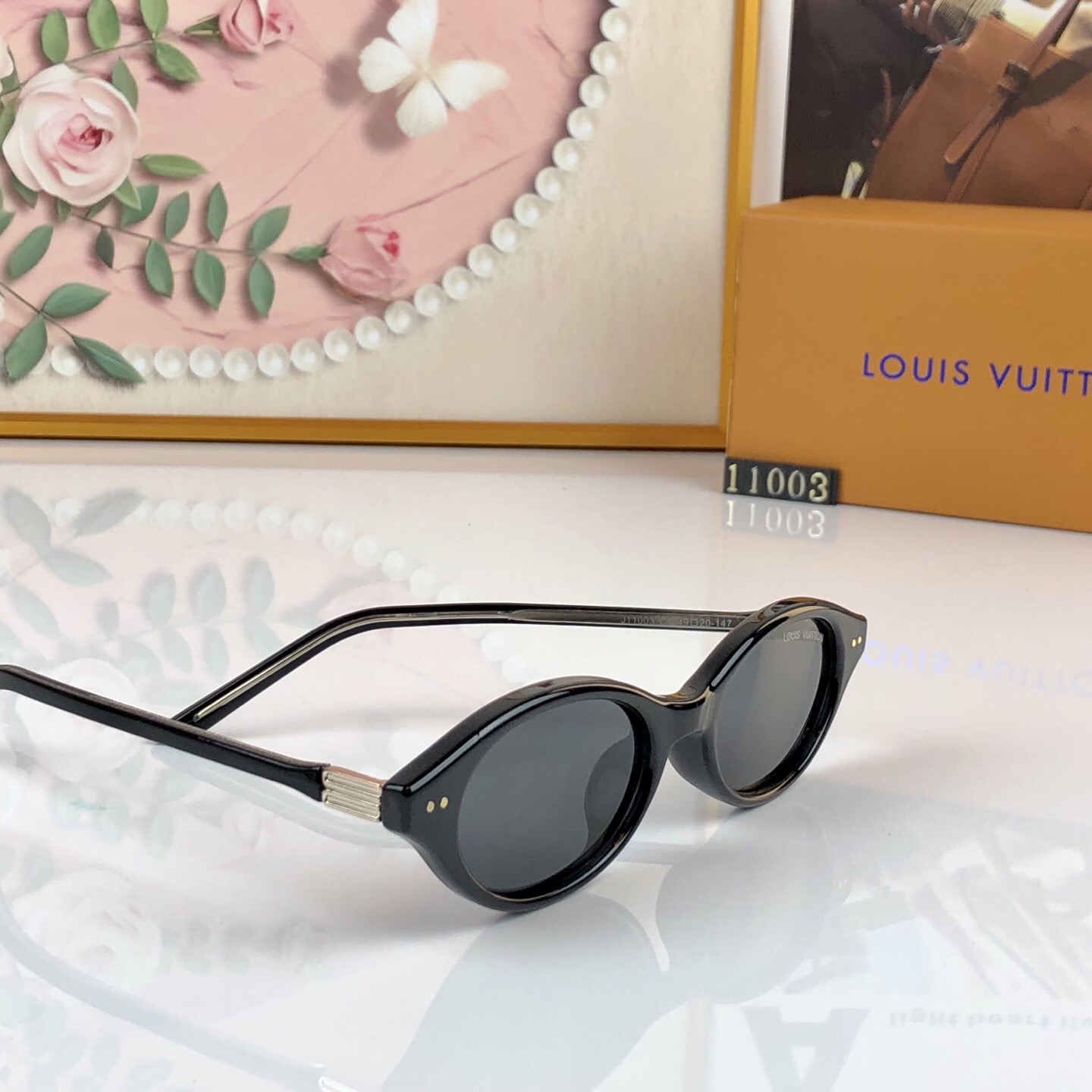 。。Louis vuitto*2026新款复古小框猫眼墨镜女款辣妹风拍照显白太阳眼镜潮防紫外线