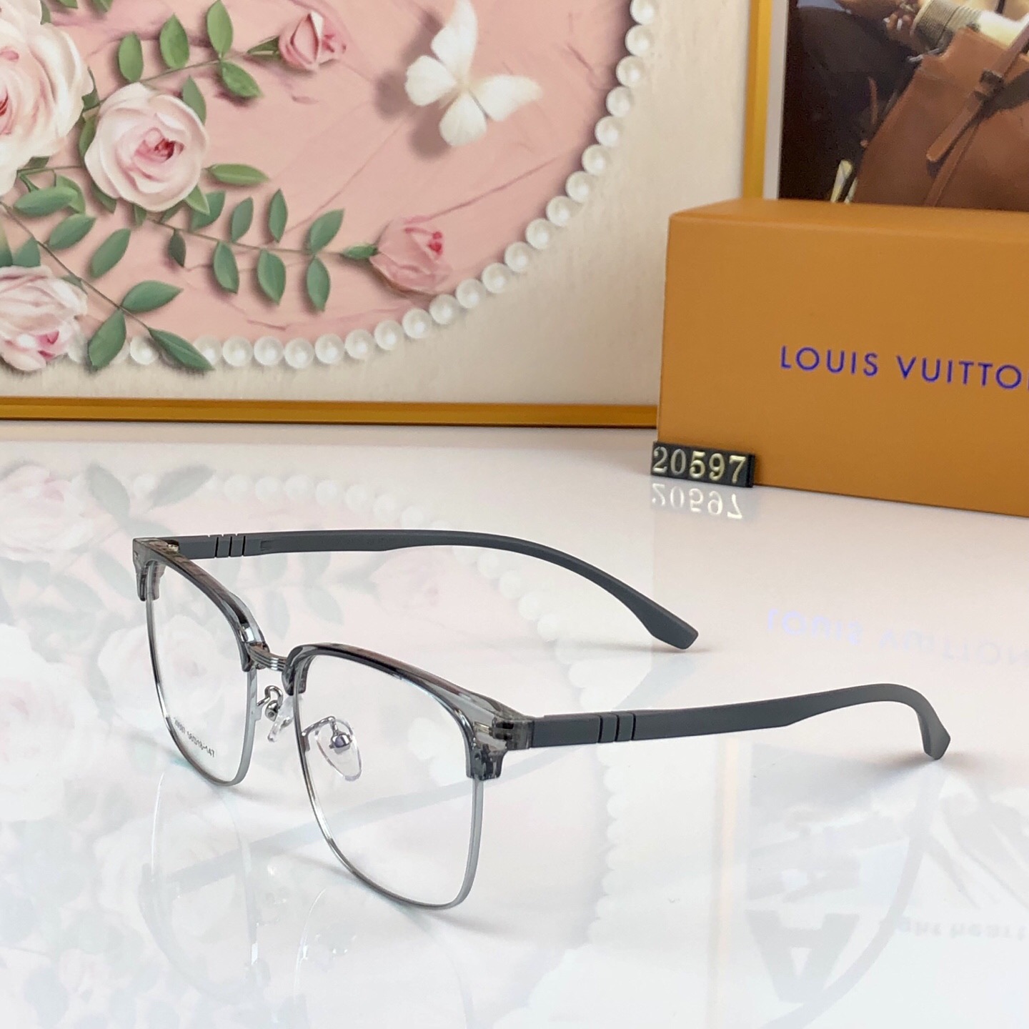 🔥🔥Louisvuitto*商务眉框近视眼镜男款可配有度数斯文理工男眼镜半框潮流痞帅眼睛框女