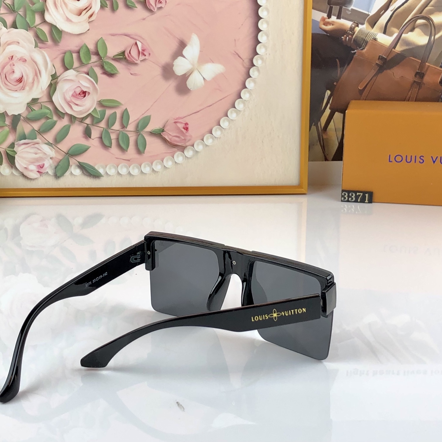 🔥🔥LOUISVUITTO*新款大框男女太阳镜  时尚潮流休闲墨镜  旅游驾驶太阳眼镜