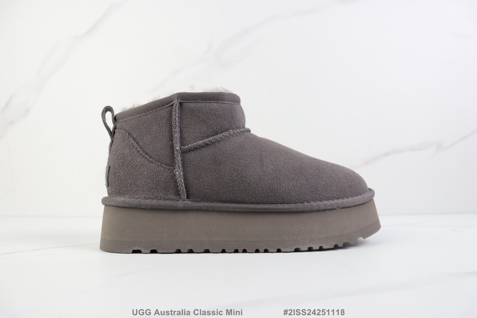 🔺UGG Australia Classic Mini 周冬雨同款厚底高帮雪地鞋 冬季款加绒保暖 牛皮材质靴鞋 人造短毛绒 码 #2ISS24251118
