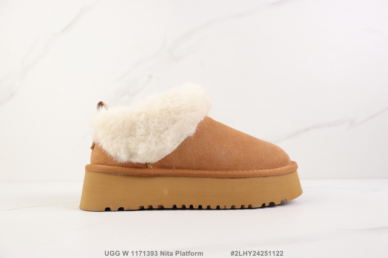 💰120
🔺UGG W 1171393 Nita Platform 厚底高帮加绒保暖雪地靴 时尚百搭 牛皮材质靴鞋 Size:35-41码