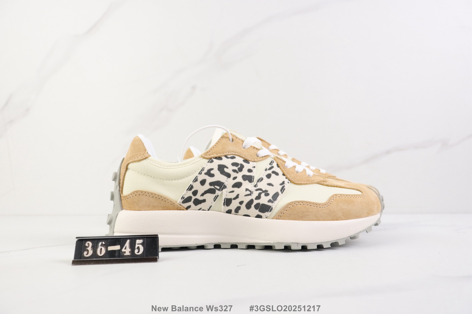 💰100
🔺New Balance Ws327 新百伦复古减震跑步鞋 大LOGO 织物材质 真标带半码 Size:36-45码