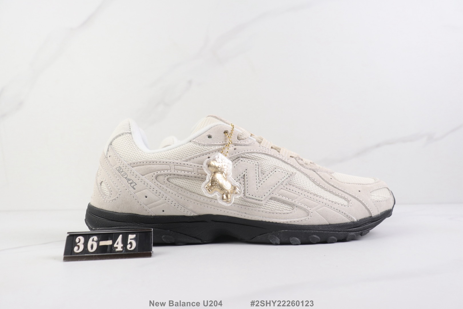 💰110
🔺New Balance U204 新百伦复古休闲跑步鞋 2026马年限定 牛皮材质 真标带半码 Size:36-45码