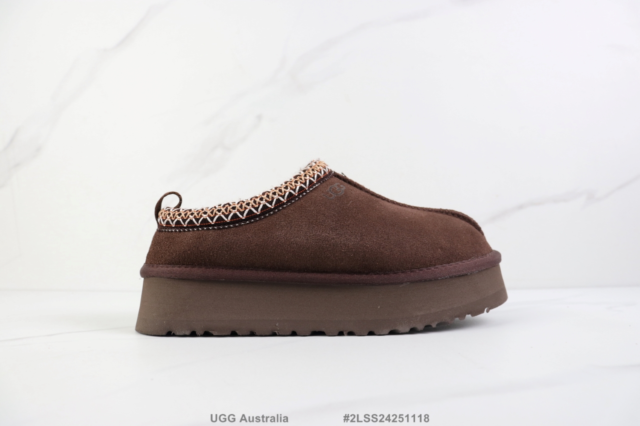 💰P120🔺UGG Australia 冬季款厚底低帮雪地靴 民族风平底 加绒保暖 牛皮材质靴鞋 Size:35-45码 #2LSS24251118