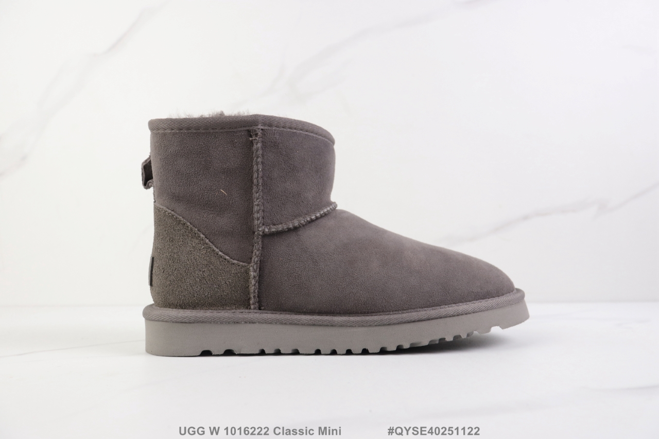 💰200
🔺UGG W 1016222 Classic Mini 冬季加绒雪地靴 防滑舒适皮毛一体女靴 公司级 Size:35-40码