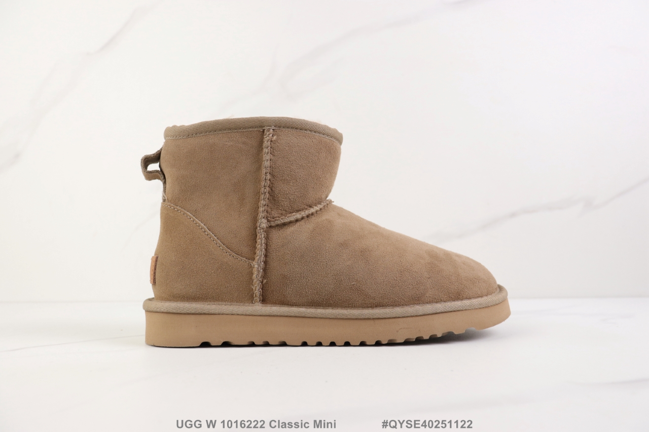 💰200
🔺UGG W 1016222 Classic Mini 冬季加绒雪地靴 防滑舒适皮毛一体女靴 公司级 Size:35-40码