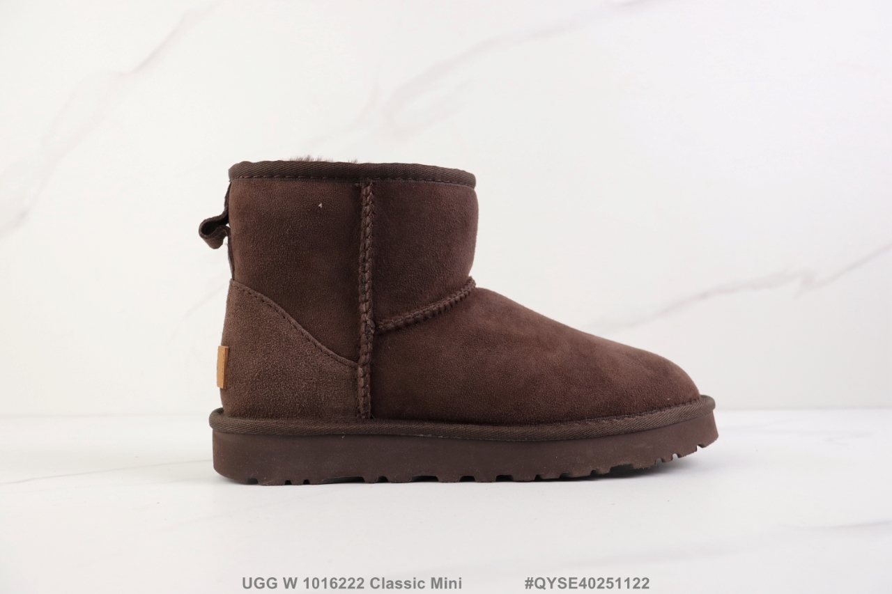 💰200
🔺UGG W 1016222 Classic Mini 冬季加绒雪地靴 防滑舒适皮毛一体女靴 公司级 Size:35-40码