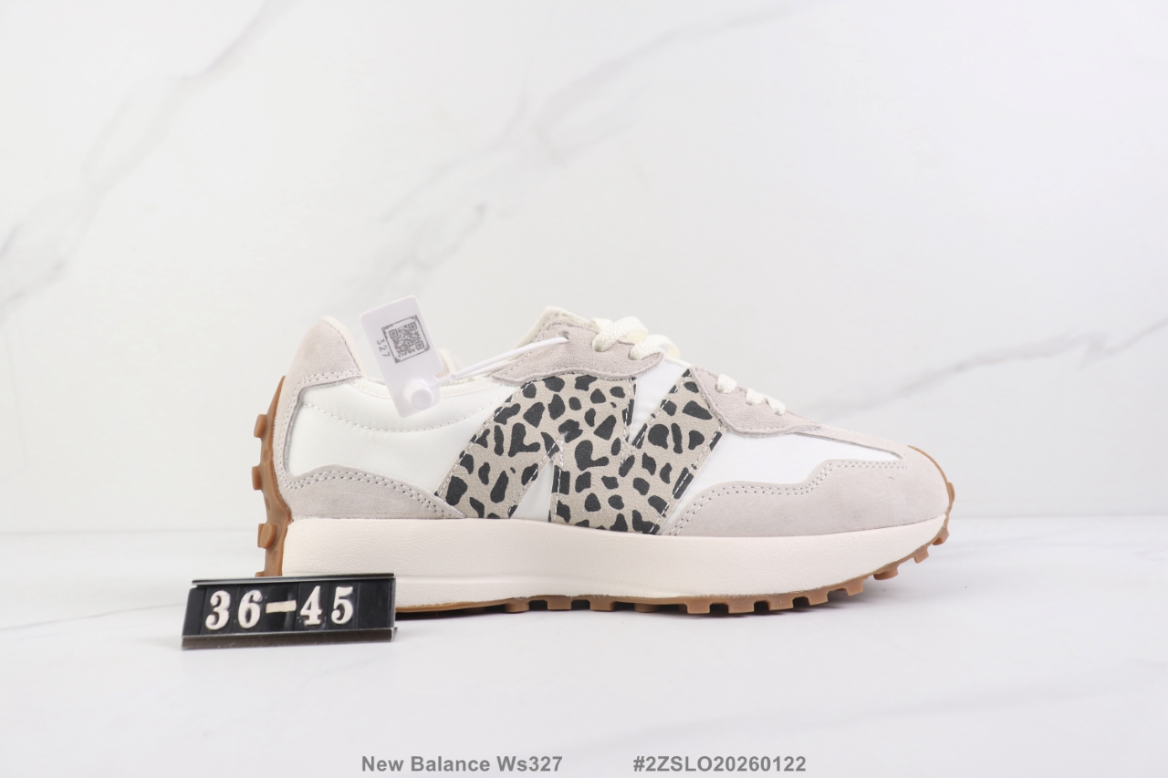 🈴💰100
🔹New Balance Ws327 新百伦复古减震跑步鞋 大LOGO 织物材质 真标带半码 尺码见图