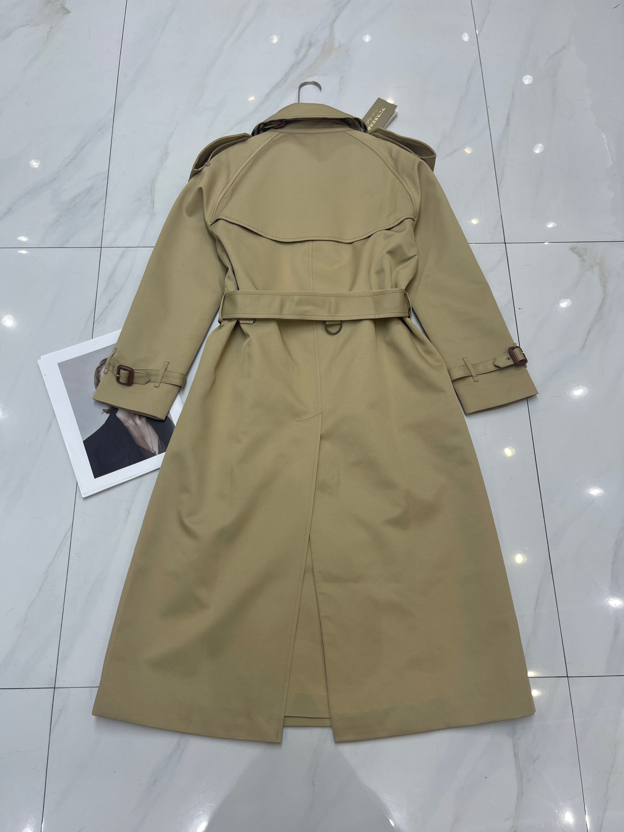 Elegant Trench Coat: Classic Double-Breasted Waterproof Outerwear 7 a1758276462353 5510