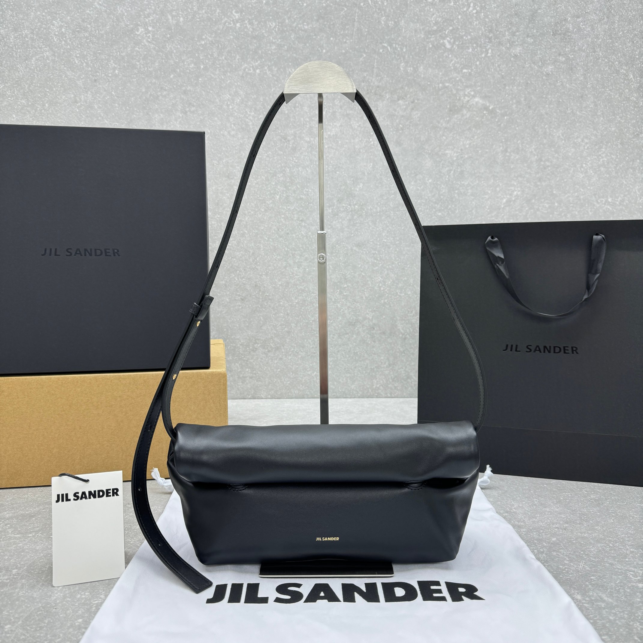 Jacquemus {Full leather black} First batch released
