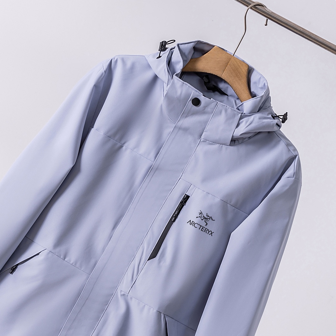 供货价:125💰『云仓特别款』出口贸易版本,天花板版本,原包装+原吊牌  
颜色:黑色，以蓝，黄色，米白，
尺码;S-4XL

鸟家户外冲锋衣







