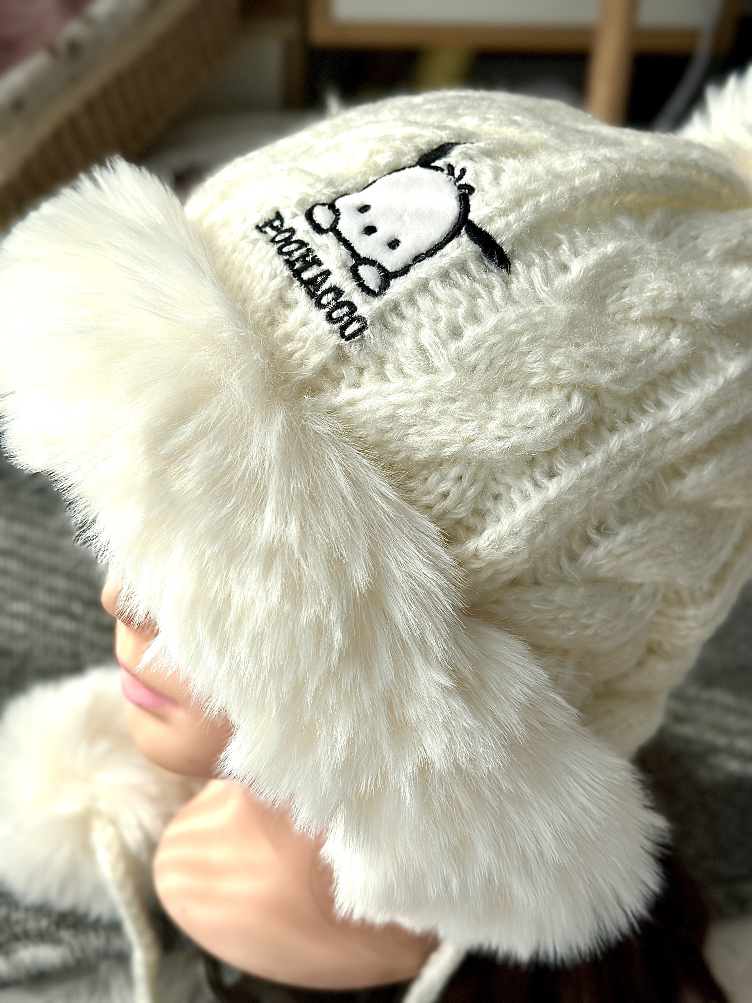 Pochacco Plush Pom-Pom Beanie – White - Comprehensive 7