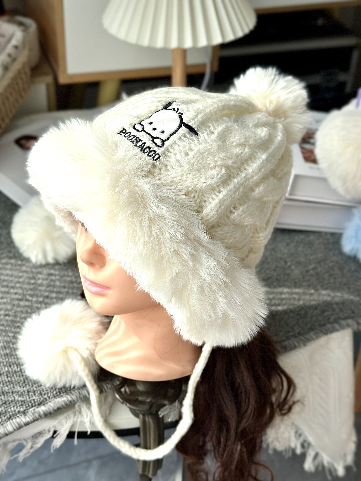 Pochacco Plush Pom-Pom Beanie – White - Comprehensive 2