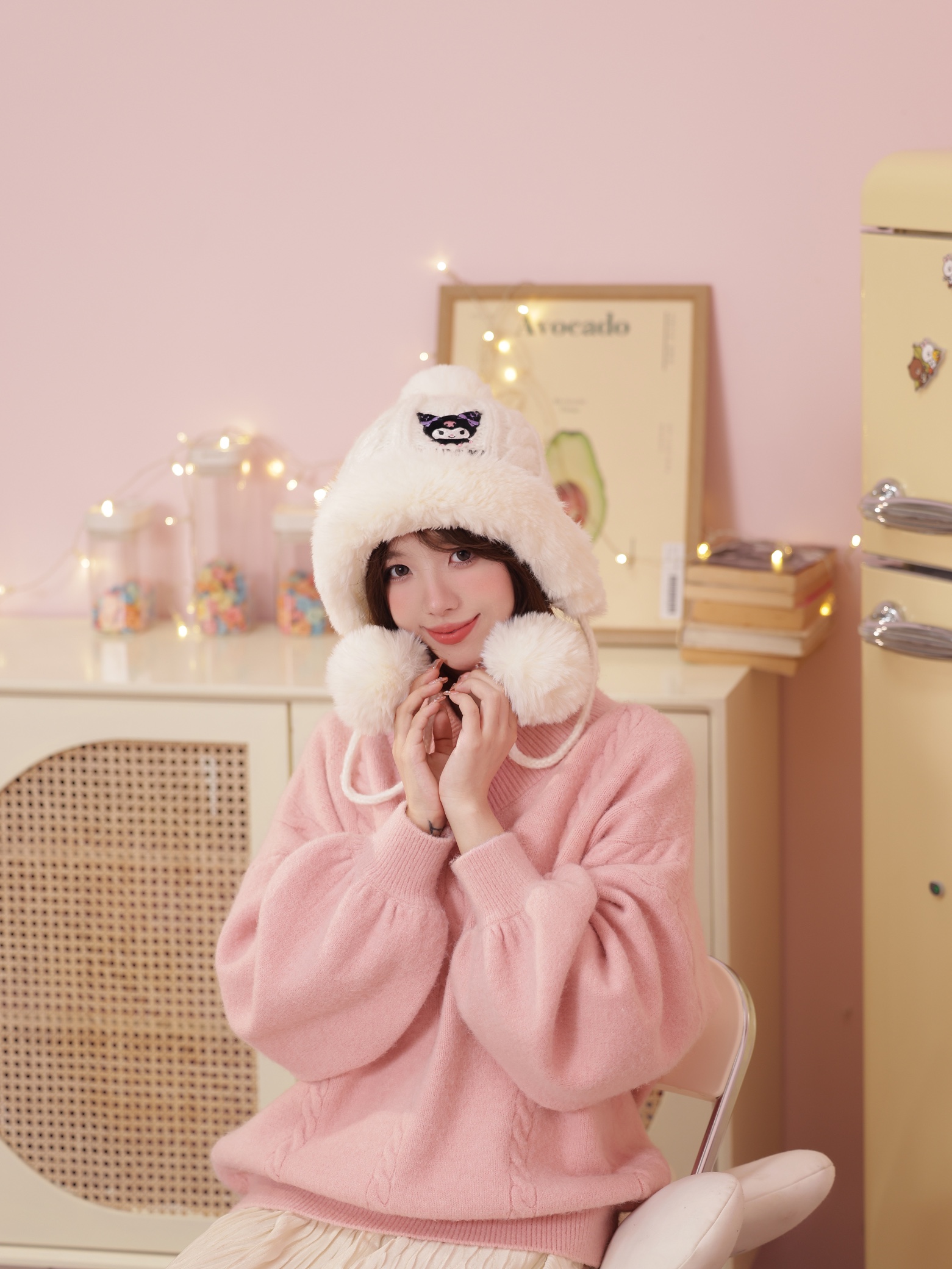 Sanrio introduces the new winter pom-pom beanie, designed for cold-weath - Comprehensive 7