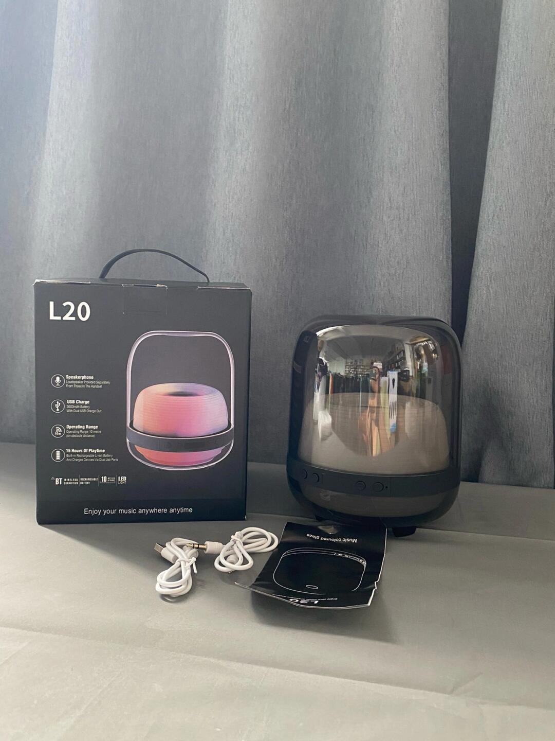 爆款款L20，360度全透明款式 便携式蓝牙音箱 全面屏炫彩小音箱+低音炮 桌面音响 超长续航 7