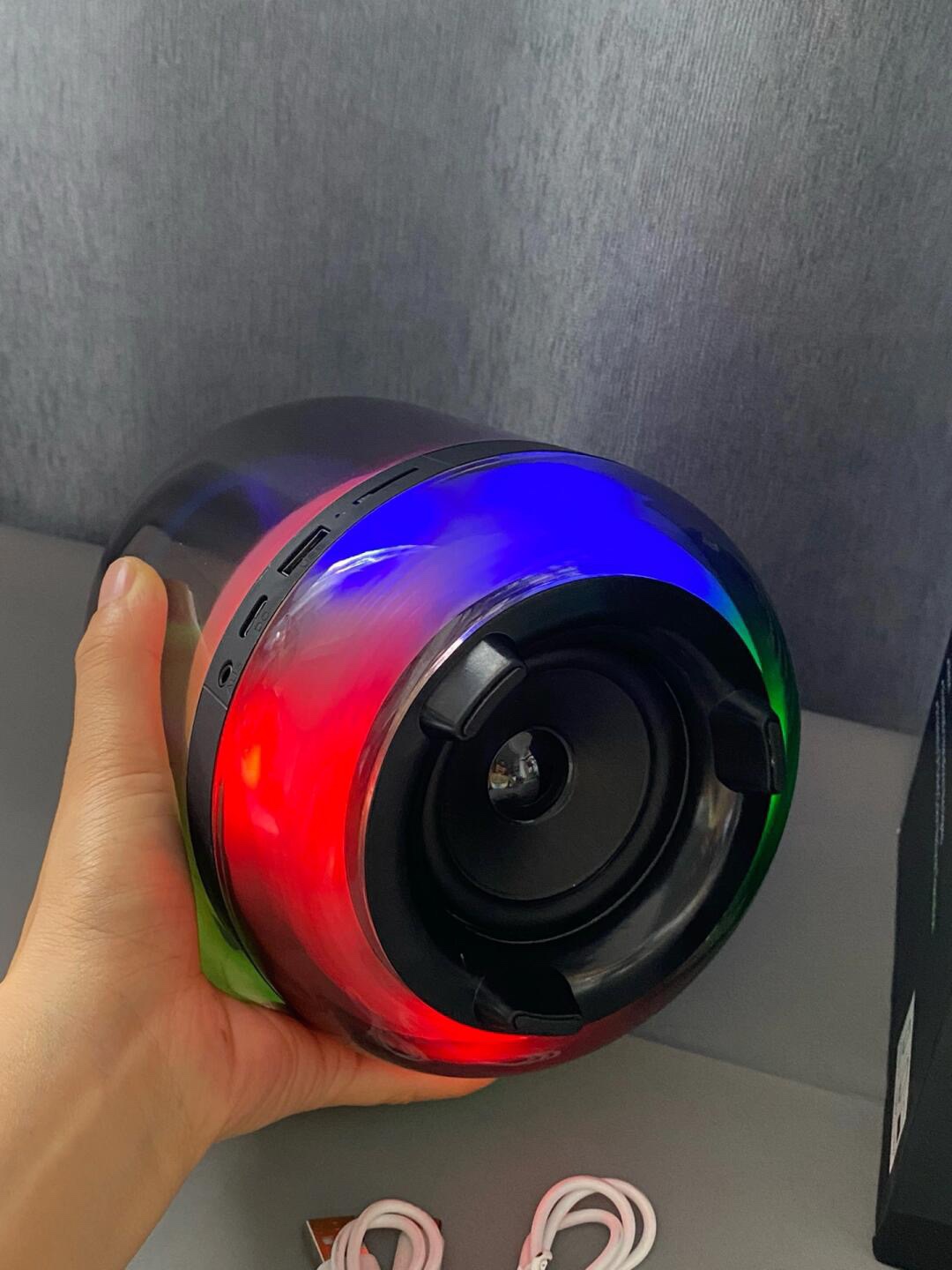 爆款款L20，360度全透明款式 便携式蓝牙音箱 全面屏炫彩小音箱+低音炮 桌面音响 超长续航 5