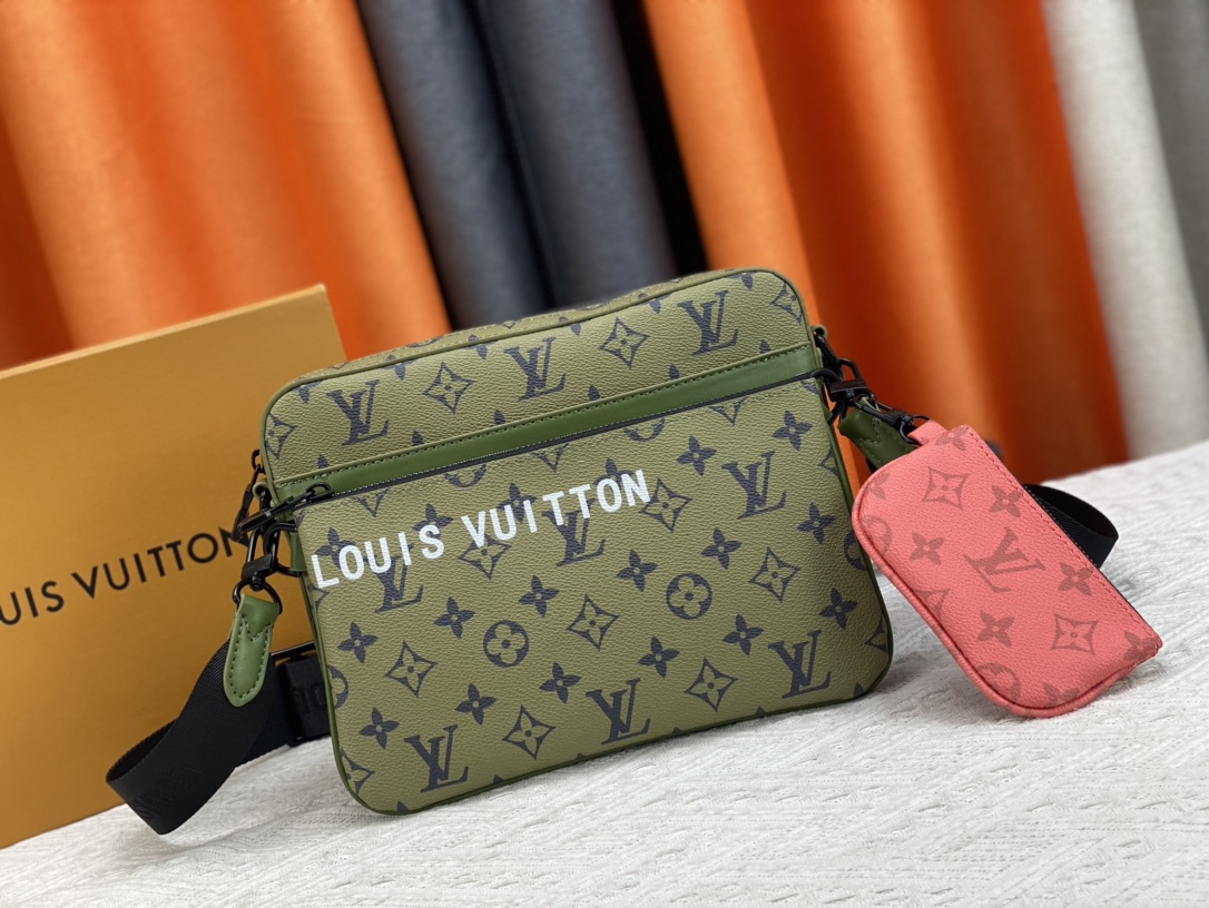 Louis Vuitton High
 Crossbody & Shoulder Bags Messenger Bags Green Red Monogram Canvas Fabric Fall/Winter Collection M23783