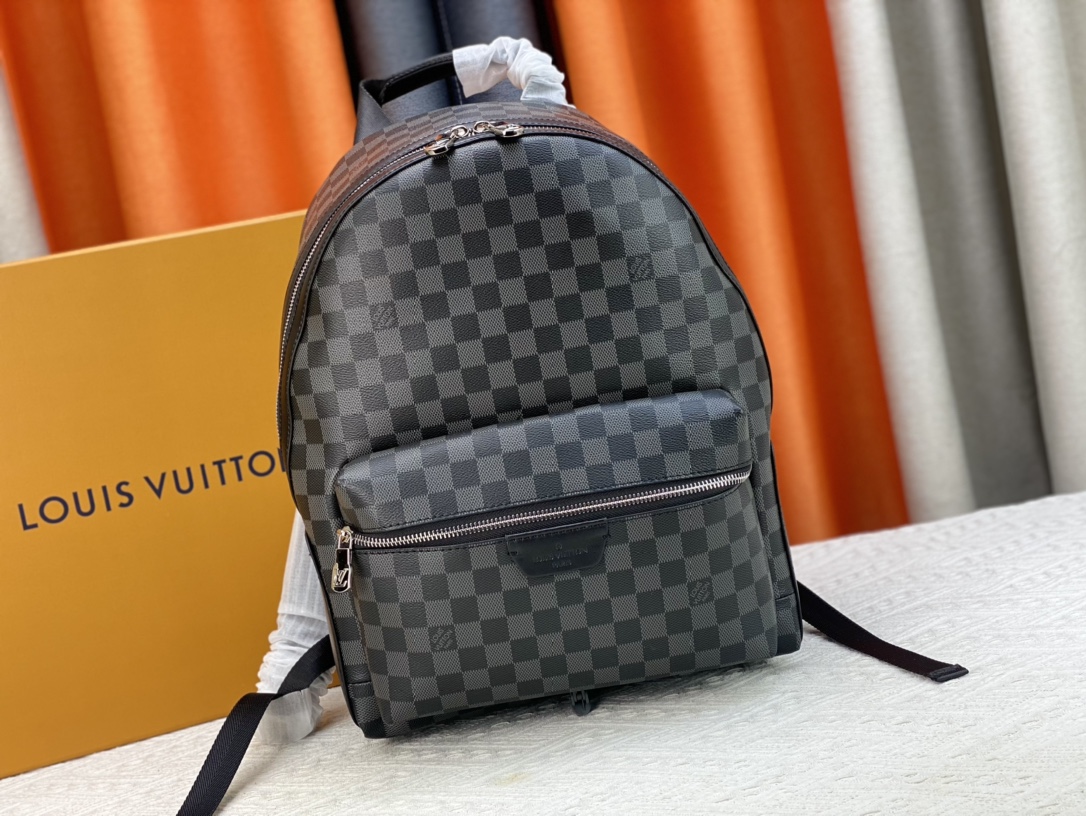 Louis Vuitton LV Discovery Bags Backpack Black Monogram Eclipse Canvas M46553