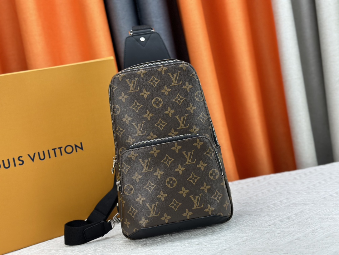 How to Find Designer Replica
 Louis Vuitton LV Avenue Crossbody & Shoulder Bags Sellers Online
 Silver Weave Canvas Cowhide Fabric Casual N41719