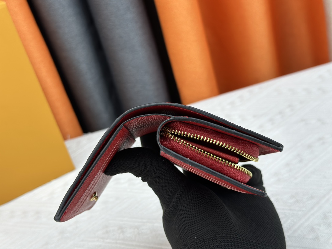 ルイ・ヴィトン Cléa財布 モノグラム・アンプルント製 おしゃれで機能的