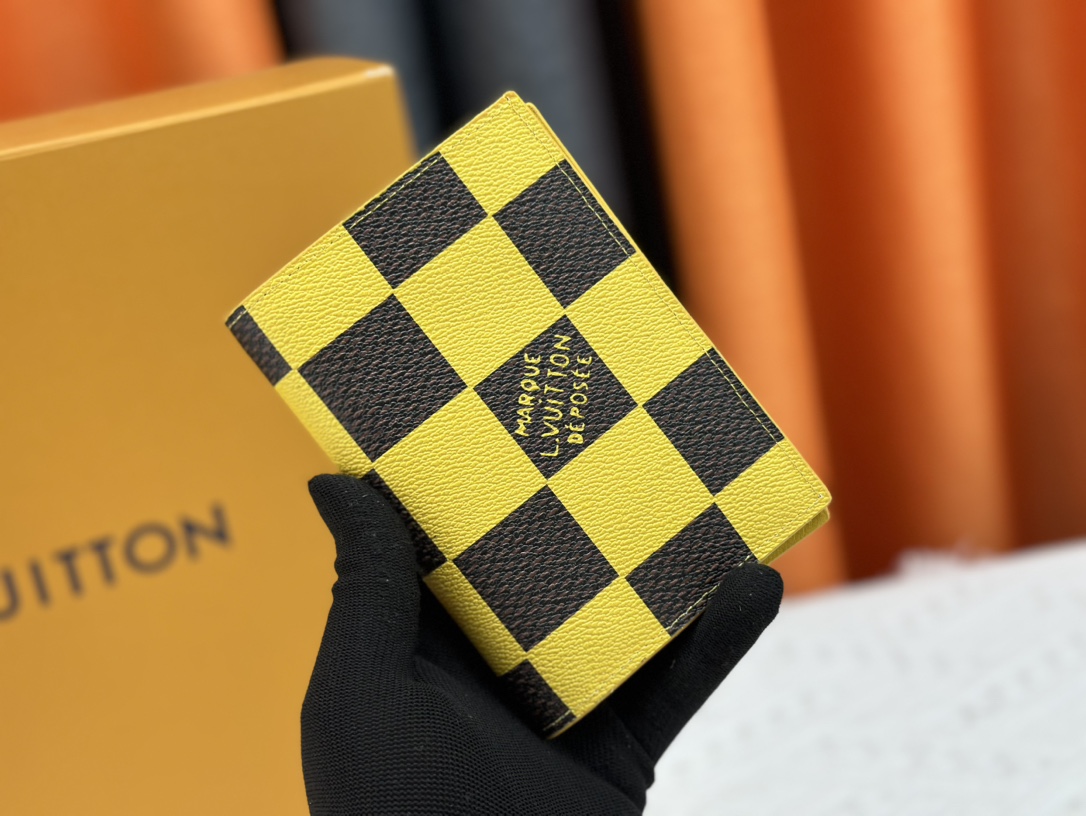 P180 財布 M60412大黄格 护照夹 高級感あふれる旅行アクセサリー